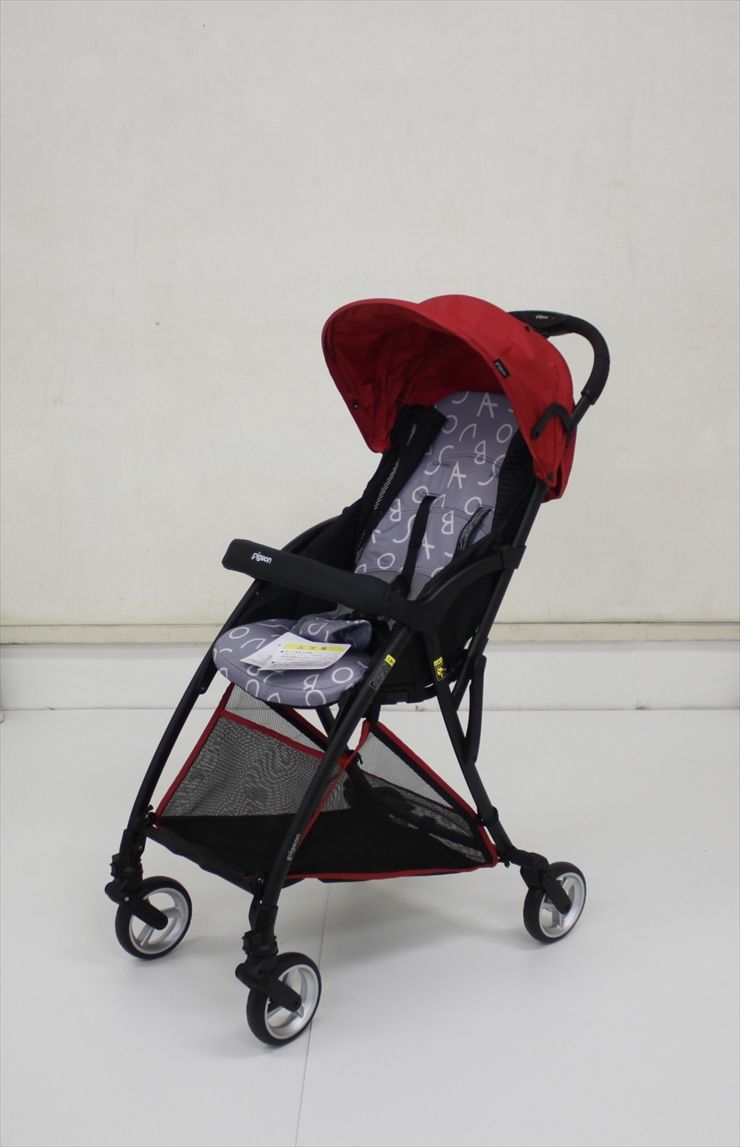 ビングル Bingle BB0 アルファベットレッド 押しやすいシングルタイヤ セカンドベビーカー 7ヵ月頃～ 軽量B形 D80000