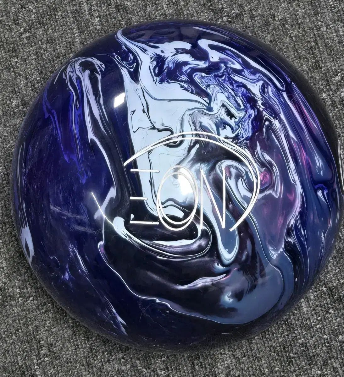 900 グローバル イオン 15 ポンド ボーリング