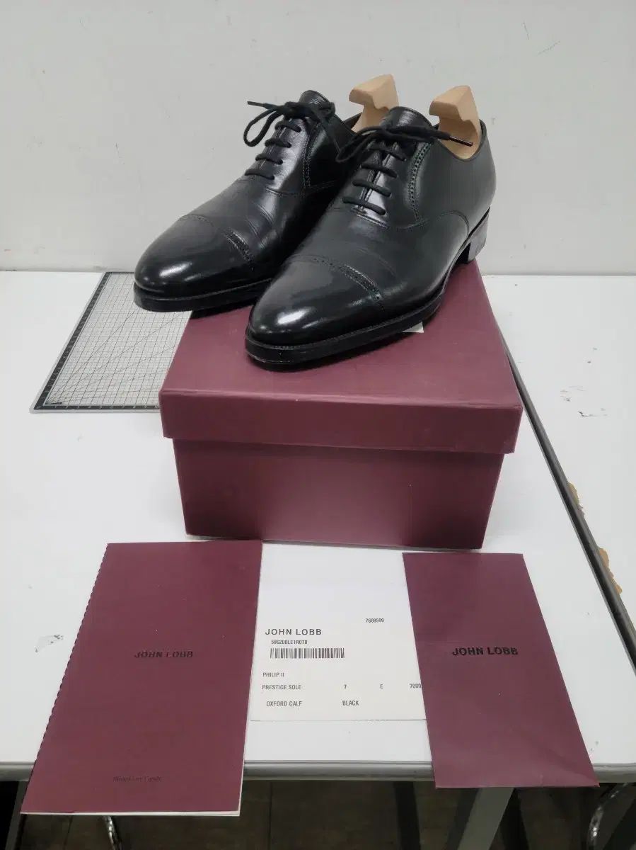 靴　出品用 ジョン・ロブ フィリップ 2 黒 靴 フルセット 出品 1 会議用 JOHN LOBB
