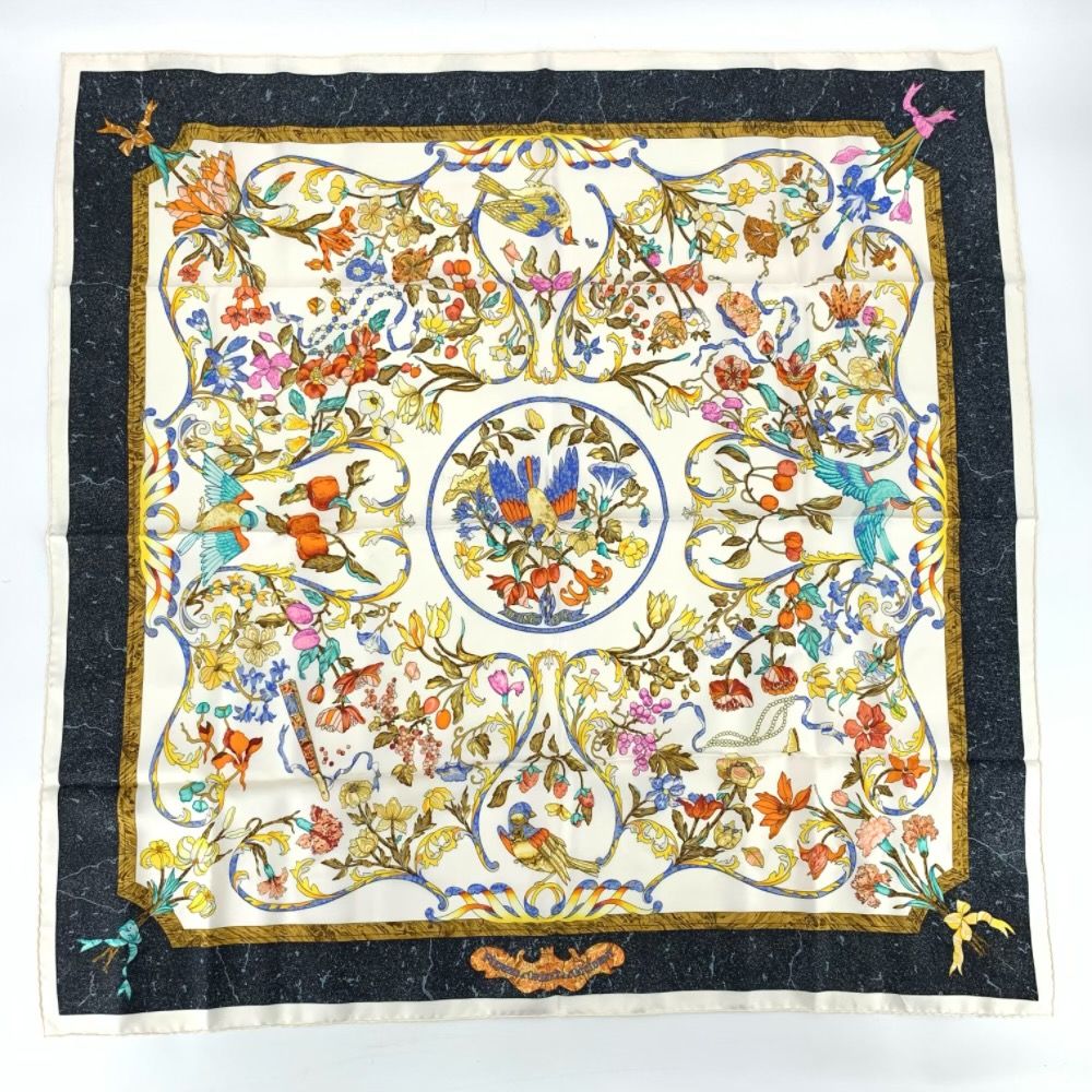 HERMES エルメス スカーフ カレ90 Pierres d'ORIENT et d' OCCIDENT