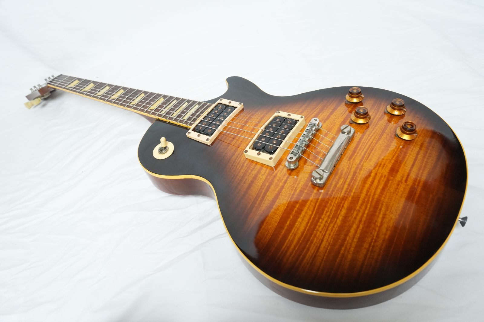 ☆Orville LPS-85F VS レスポールスタンダード フォトフレイムトップ