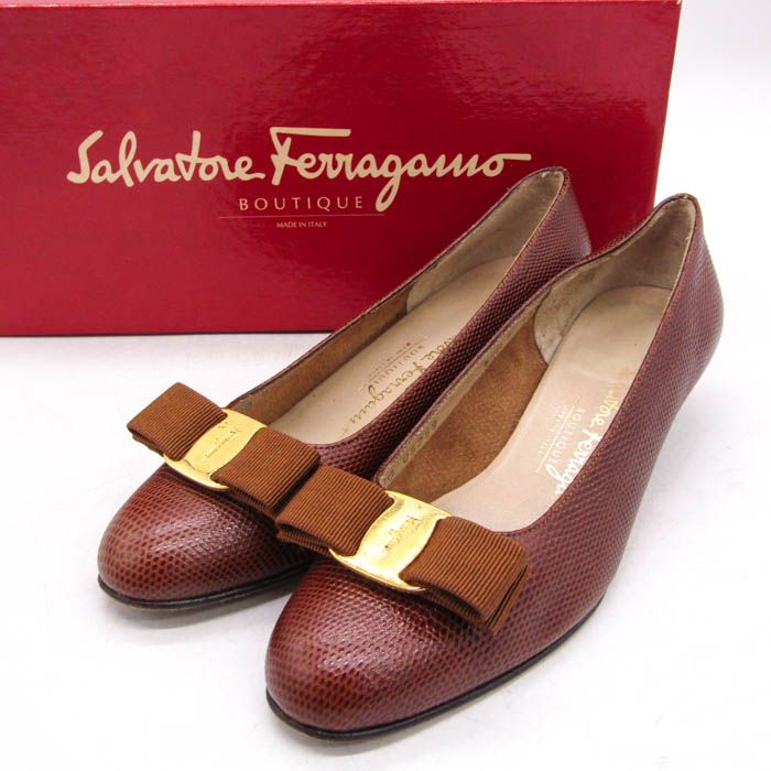 フェラガモ パンプス ヴァラリボン ブランド シューズ 靴 イタリア製 レディース 5.5サイズ ブラウン FERRAGAMO