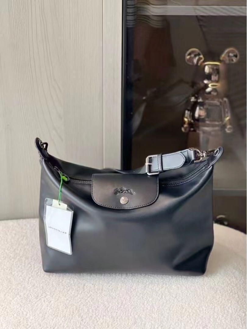 大人気❤LONGCHAMP 新作 カーフスキン サイドバッグ ショルダー