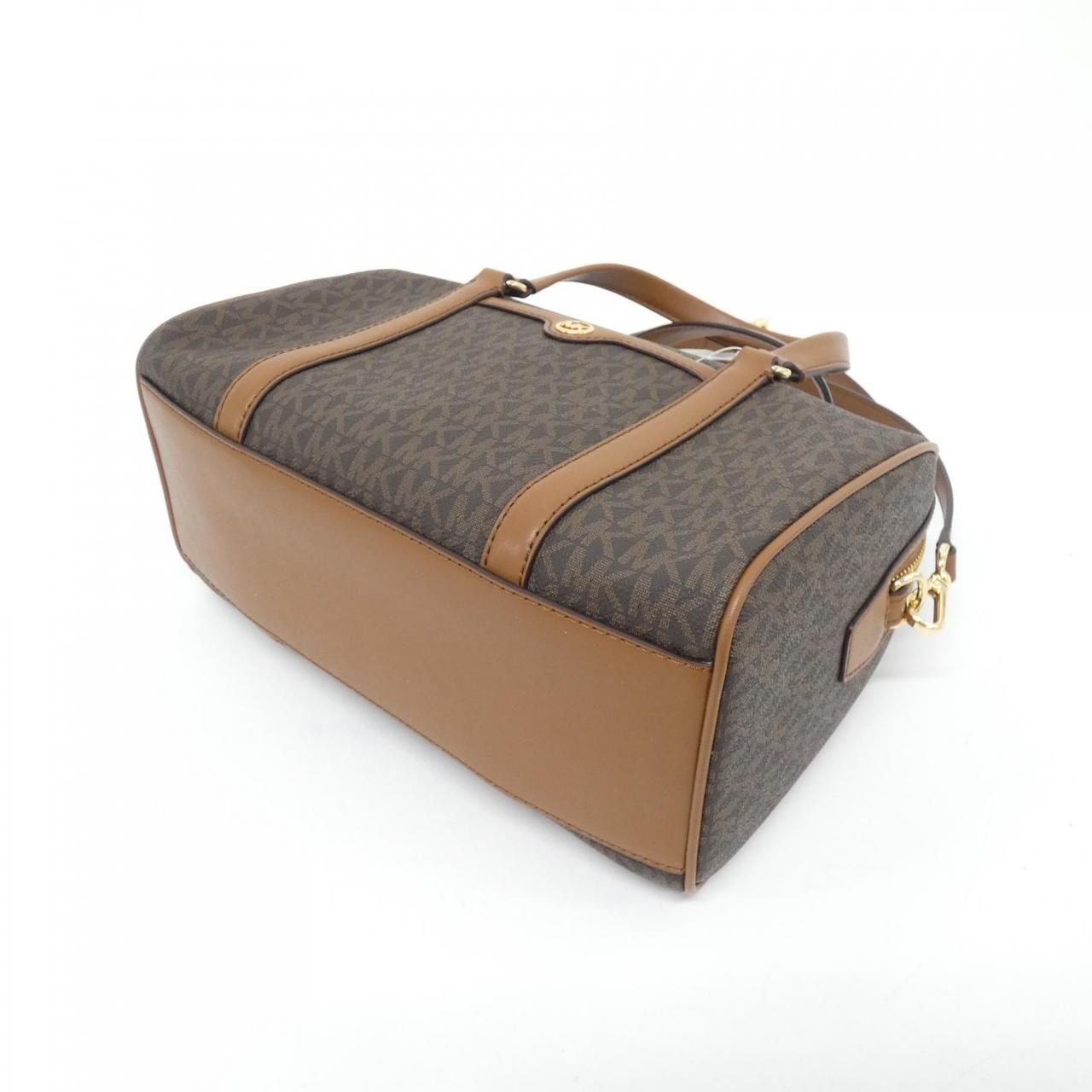 新品】マイケルマイケルコース TRAVEL 35S4GTFS6B バッグ - メルカリ 