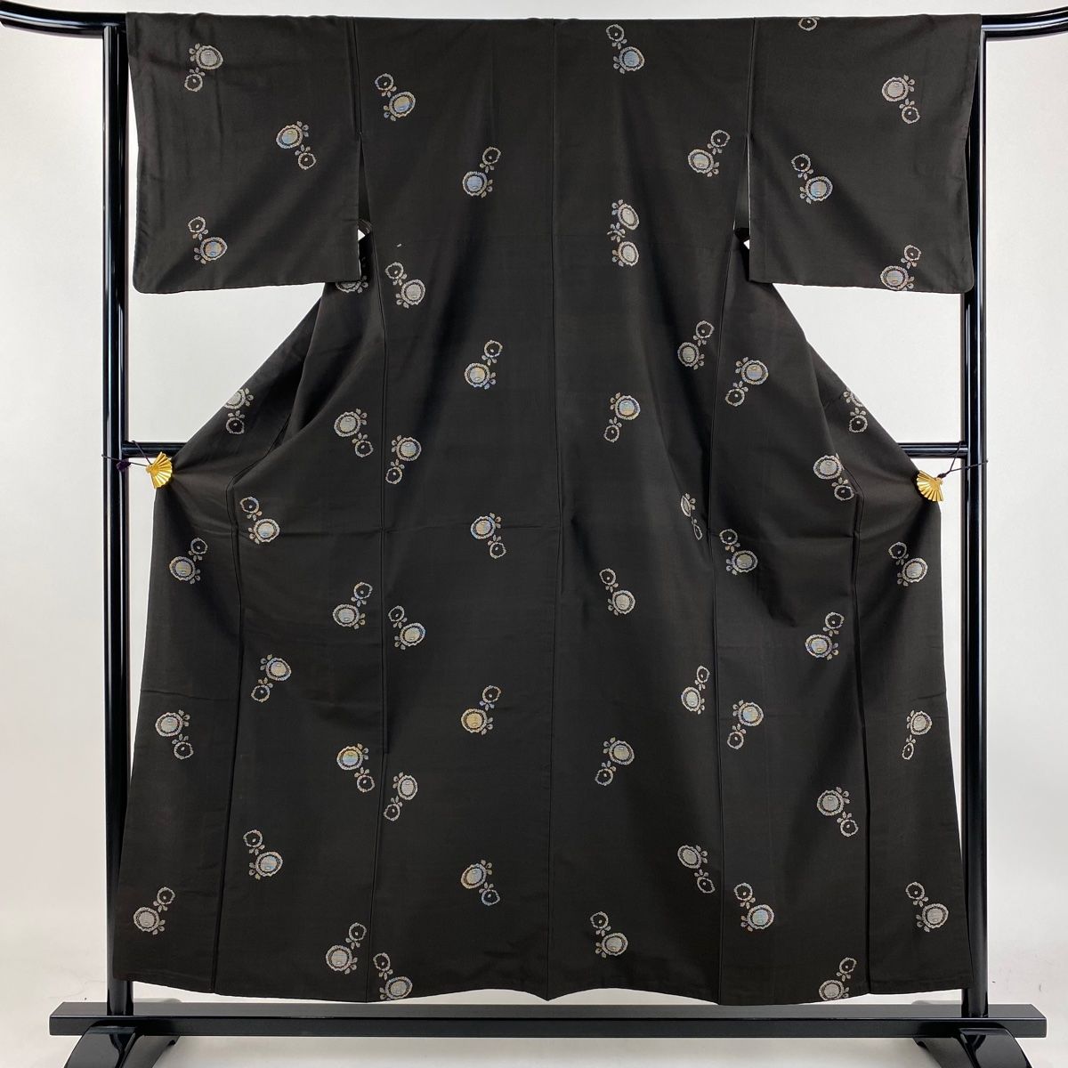 大島紬 身丈152.5cm 裄丈64cm M 袷 純泥染 証紙 花 幾何学