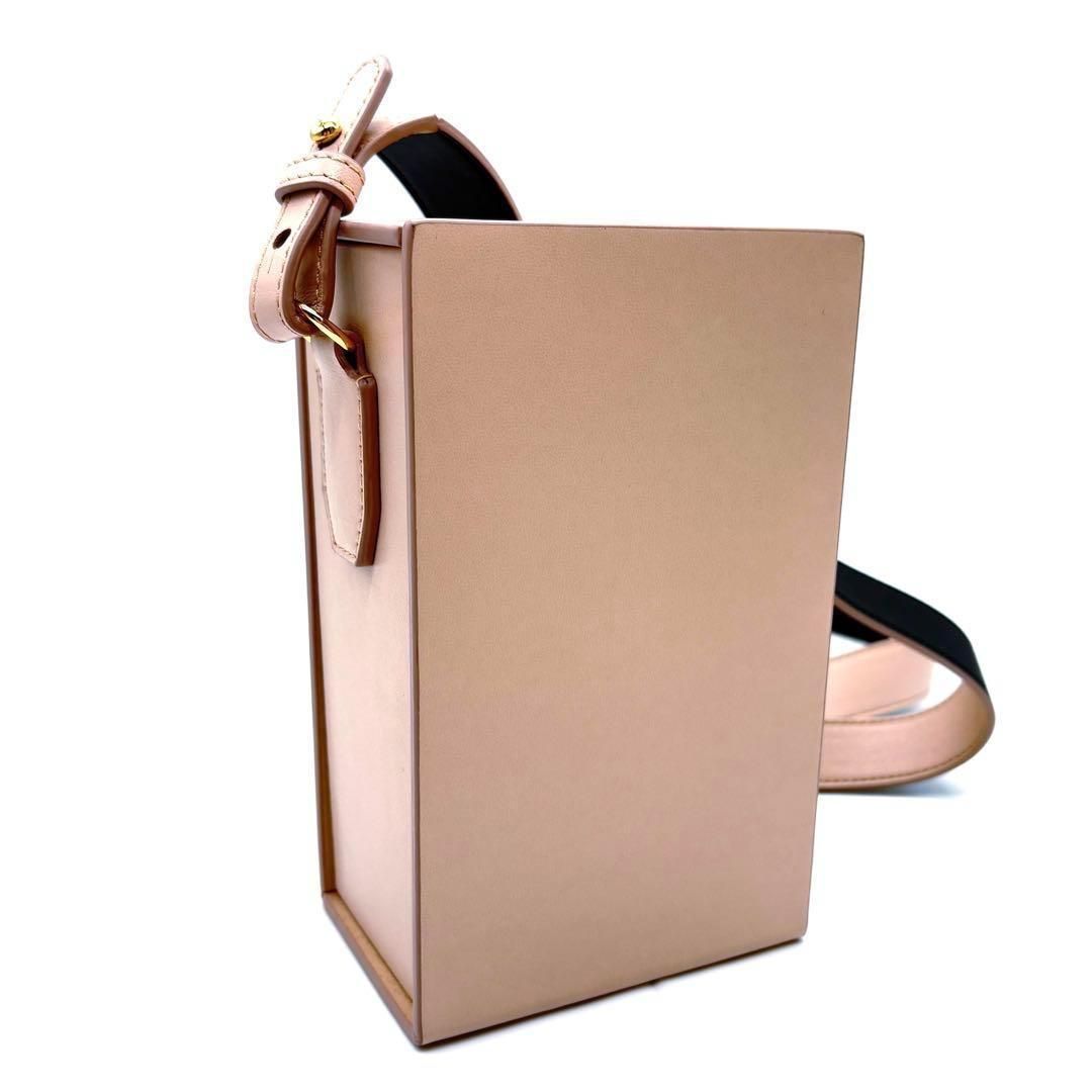 ほぼ未使用！正規品 FENDI フェンディ ショルダーバッグ レザー ピンク