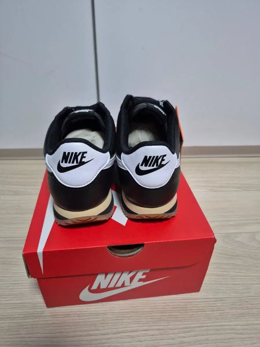 NIKE ナイキ コルテッツ ブラック 26.5cm サイズ 商品