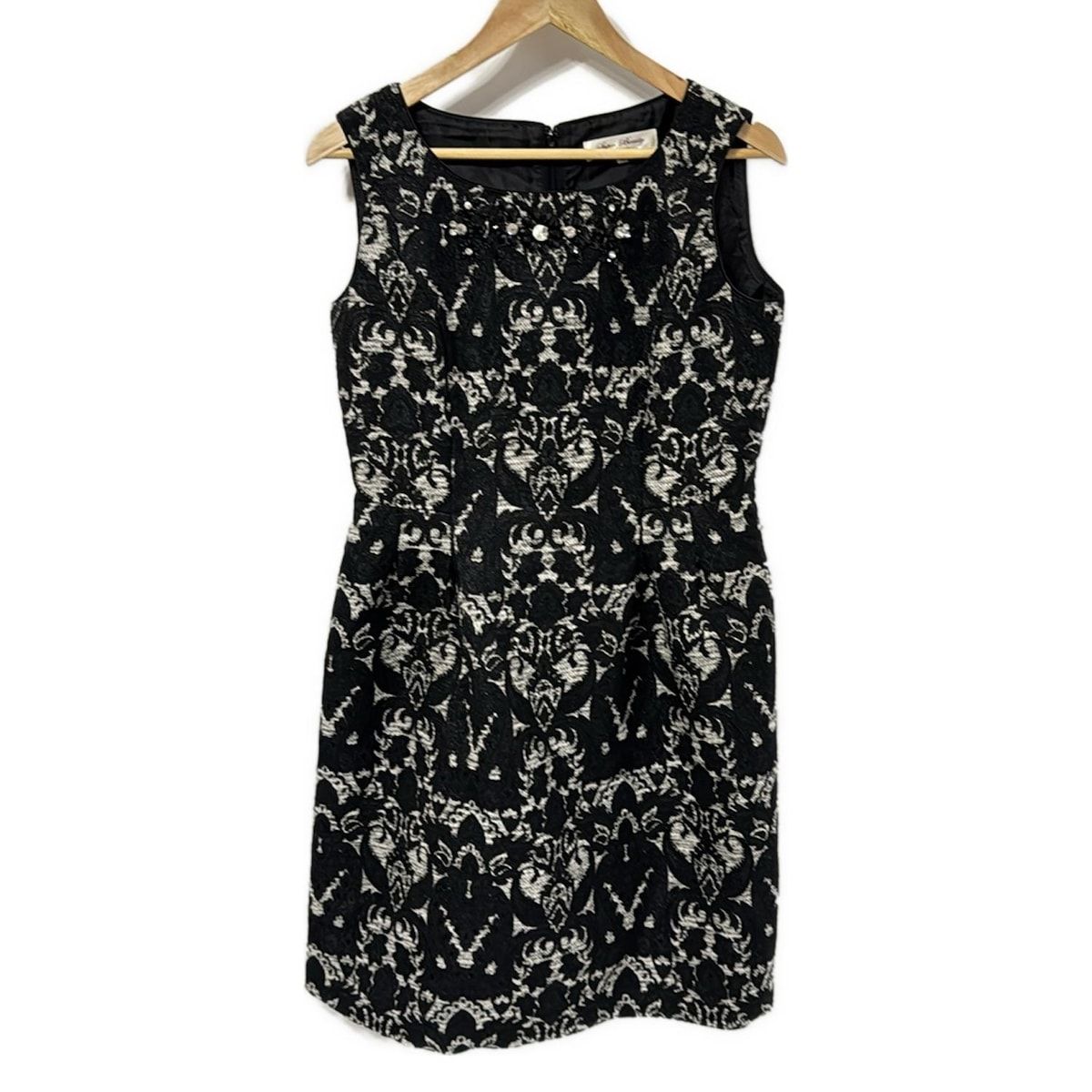 SUPERBEAUTY スーパービューティー ワンピース サイズ42 L レディース - 黒×白 クルーネック|ノースリーブ|ひざ丈|花柄|ビジュー