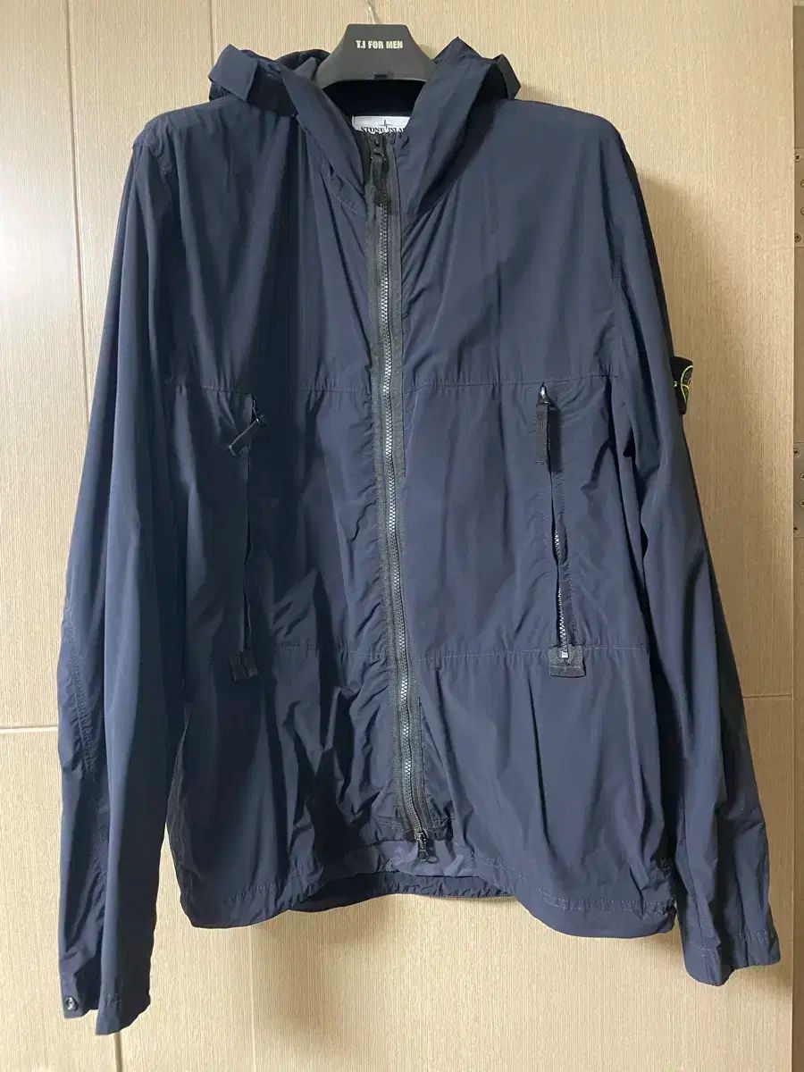 STONE ISLAND(ストーンアイランド) ウインドブレーカー スキンタッチ XL