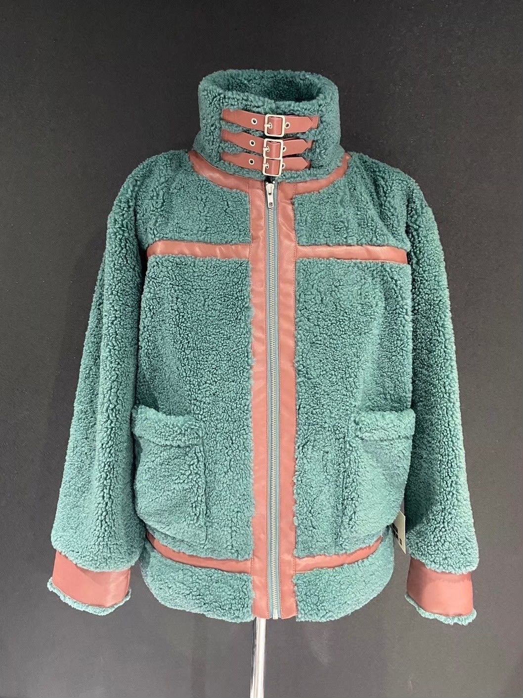 ベルト付きスタンド