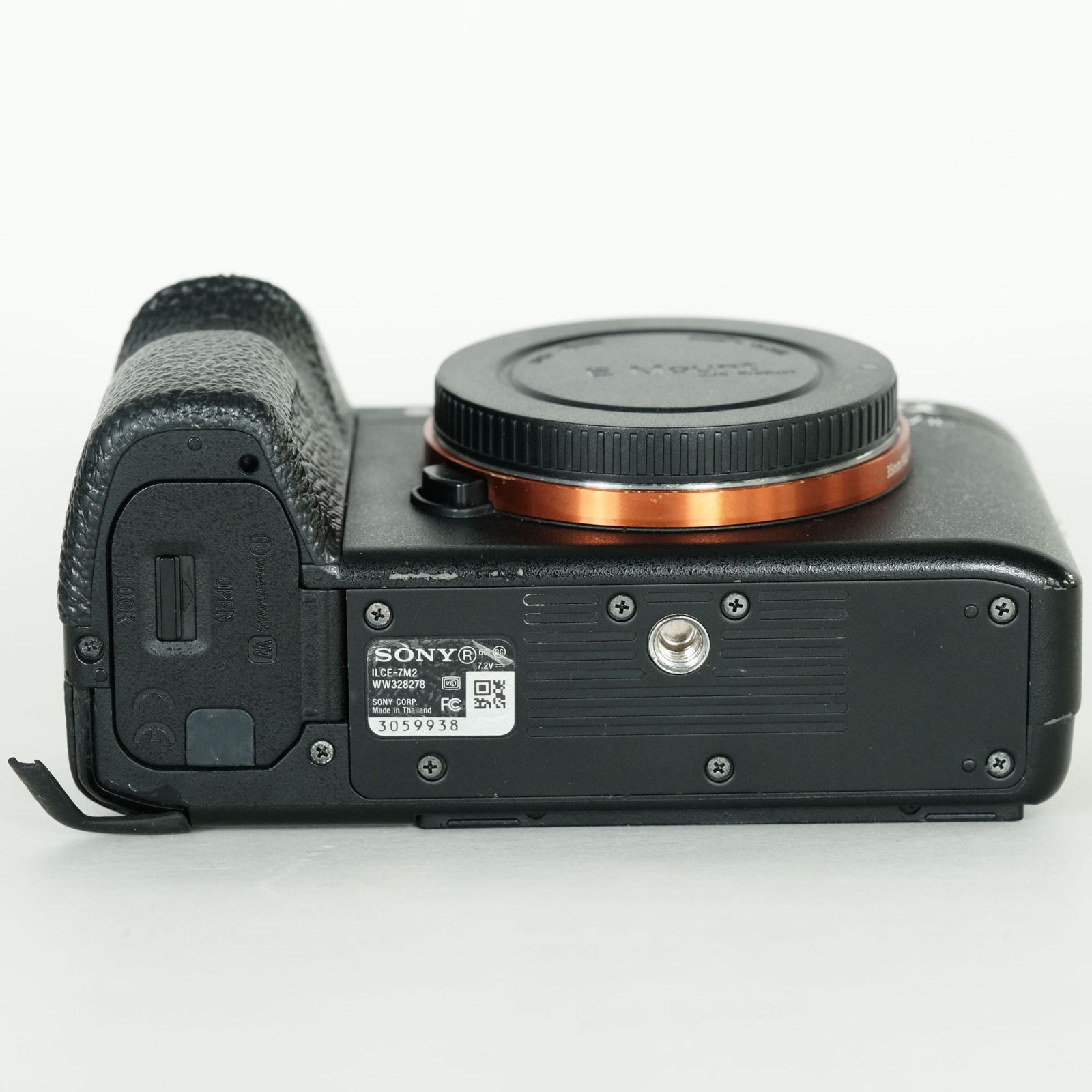 【美品】ソニー SONY α7R Ⅱ (純正バッテリー２個) シャッター枚数少 並品｜シャッター数23,739回｜バッテリー2個付] SONY α7 II