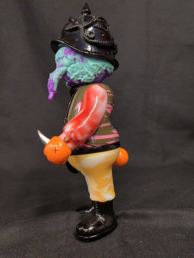 BlackBook Toy A Clockwork Hateball マーブル Black Book Toy Frank Kozik A Clockwork Hateball マーブル成型