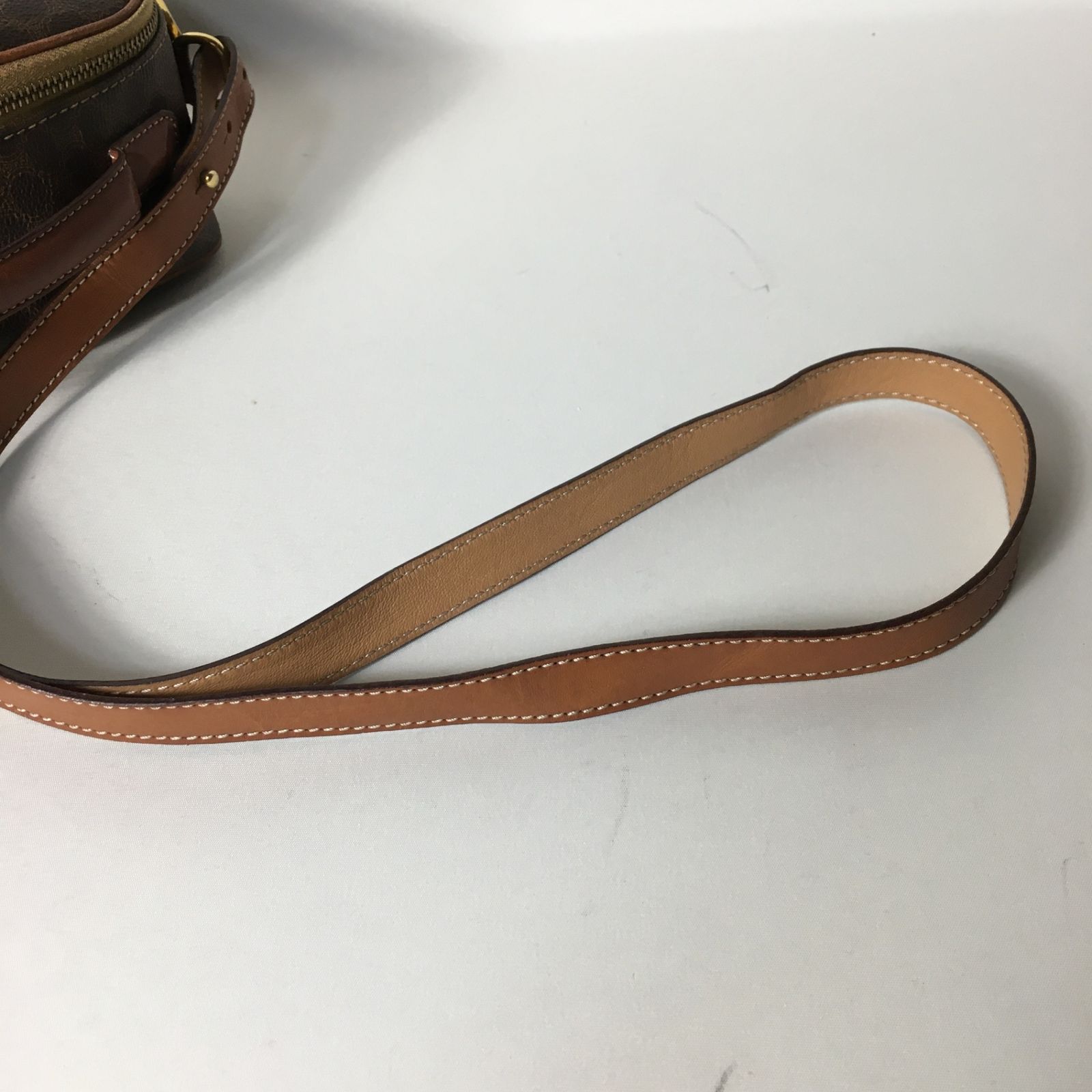 2505-302｜美品｜セリーヌ ショルダーバッグ マカダム柄 トリオン  