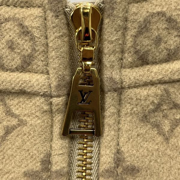 ベージュ ウール