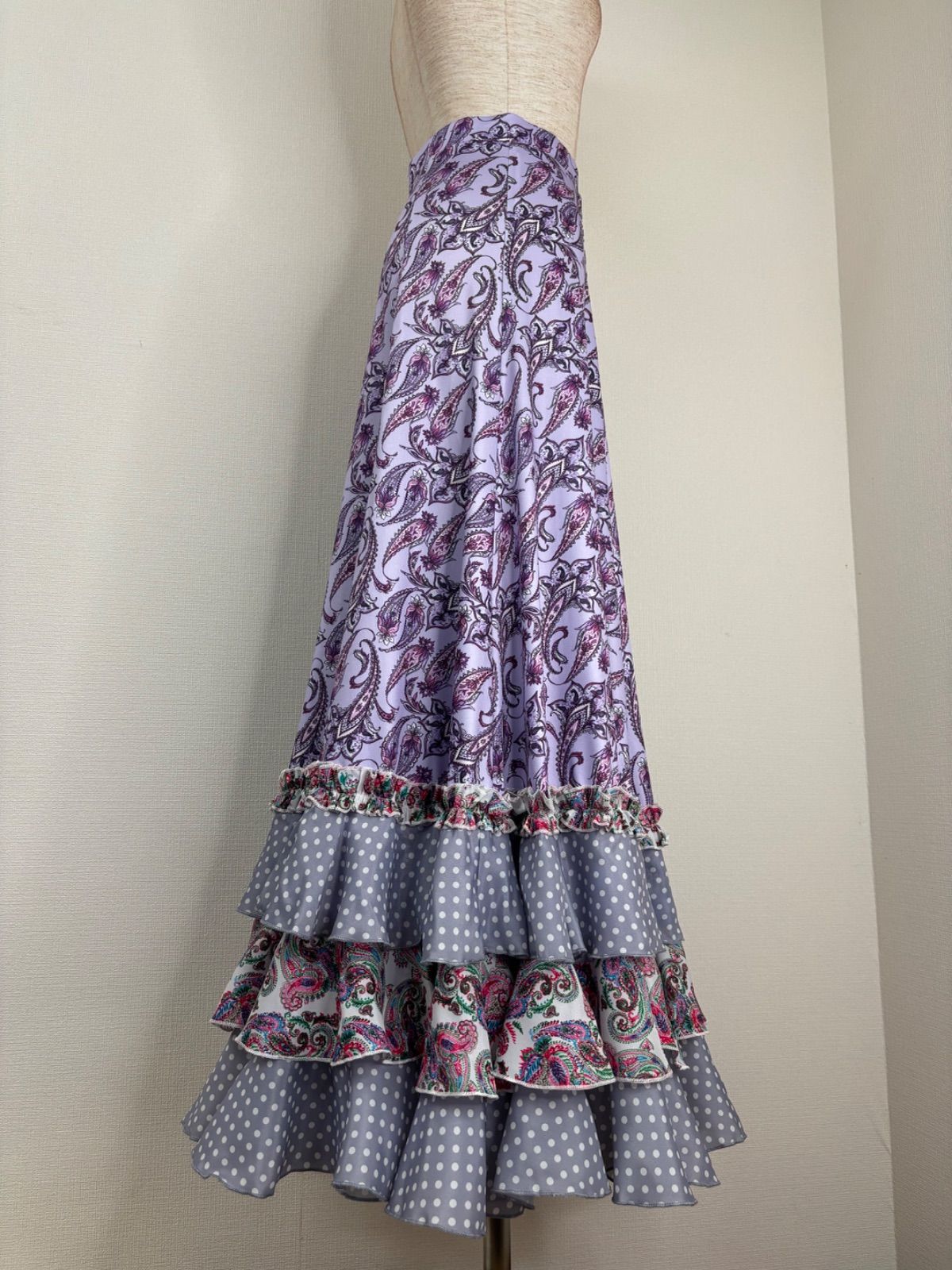 フラメンコ用6枚はぎフレアファルダ　グレー フラメンコ ファルダ グレー フラメンコ用6枚はぎフレアファルダ グレー