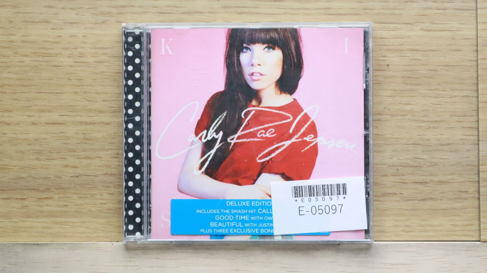 Ghostly Kisses　直筆サイン入りCD　輸入盤 Ghostly Kisses 直筆サイン入りCD 輸入盤 Amazon.co.jp