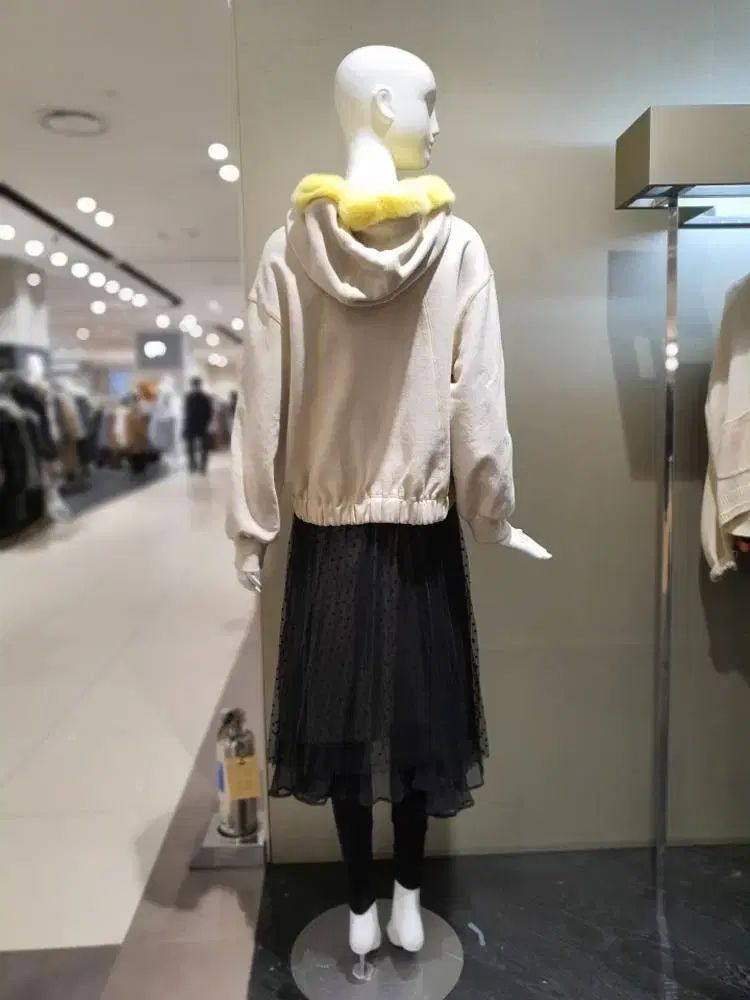 O 2 nd オッズセカンド ファーフード Tシャツ