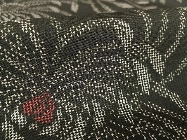 平和屋着物●本場大島紬　７マルキ　乱菊　正絹　逸品　AAAT9410np 平和屋着物○本場大島紬 7マルキ 乱菊 正絹 逸品 AAAT9410np - メルカリ