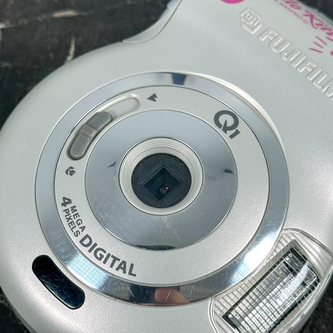 激レア】FUJIFILM ハローキティ Q1 digital 単3電池駆動