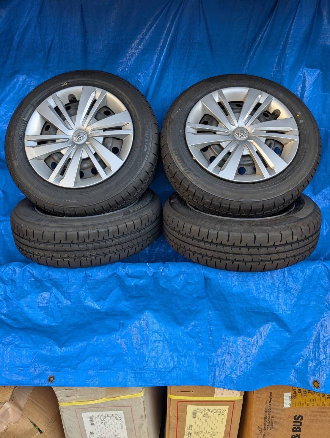 トヨタシエンタMXPL10G純正ホイール4本セットナットホイールカバー付