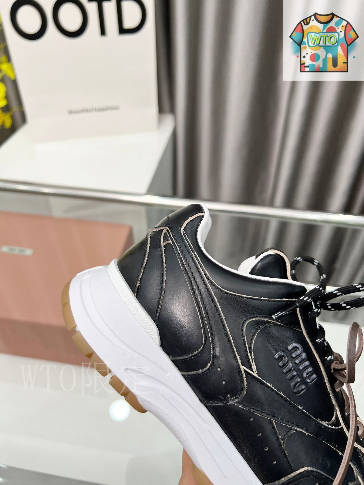 ミュウミュウ MiuMiu ミュウミュウ New Balance スエード メッシュ スニーカー