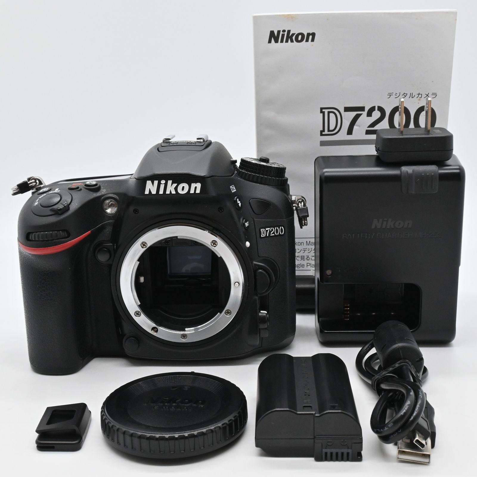 ★シャッター数2885回 ニコン Nikon D7200 ボディ APS-C一眼 ニコン「D7200」の進化点をレビュー！6コマ/秒で100コマまで連写