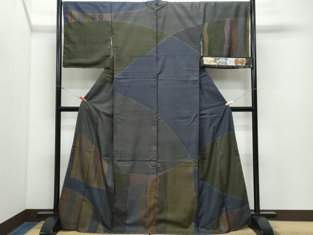 平和屋着物○本場大島紬 9マルキ 変わり麻の葉文様 正絹 逸品