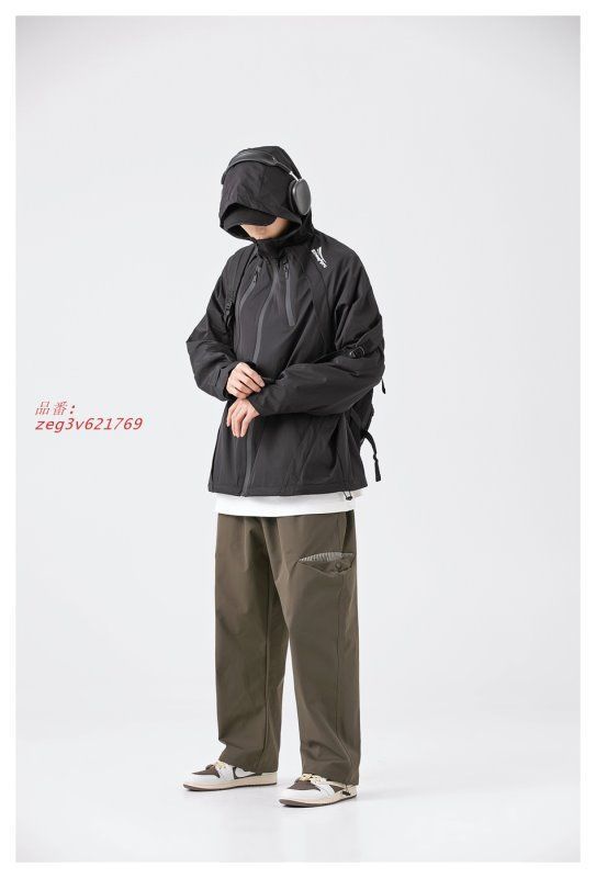 ハイネック フード付きジャケット