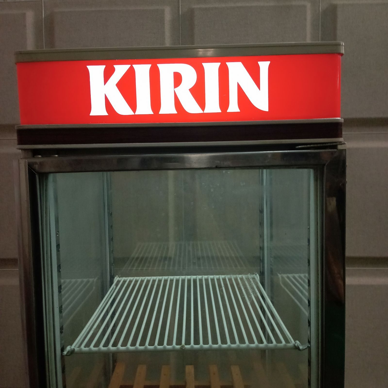 ◯ サンデン 冷蔵ショーケース AGV-182E 冷蔵 KIRIN 通電 動作