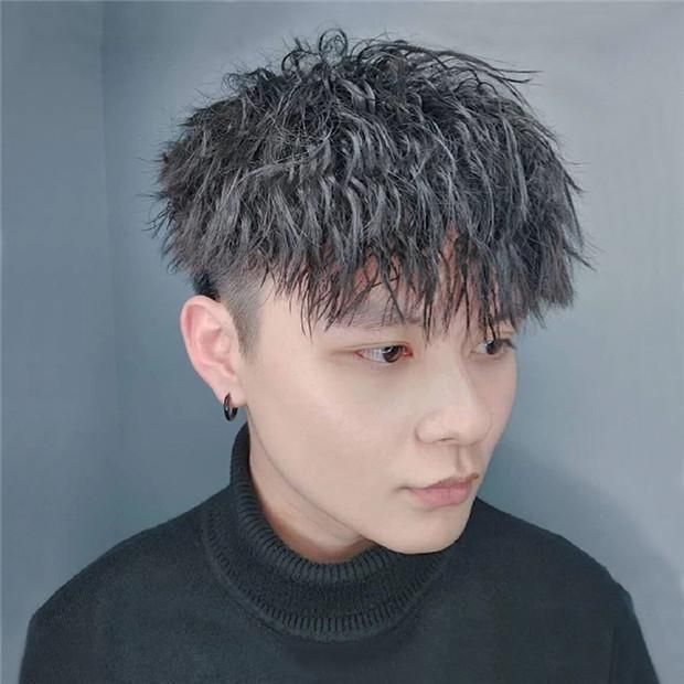 巻き毛 自然人毛