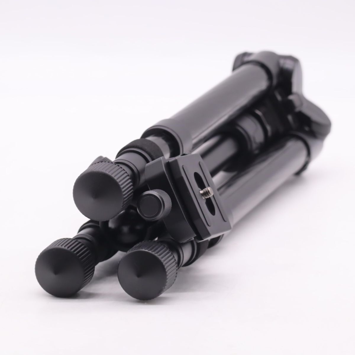 Velbon トラベル三脚 ULTREK UTC-53 II AS 5段 ウルトラロック 脚径26.2mm 中型 自由雲台 (トルク調整対応 ベルボン Velbon UTC-53 II トラベル三脚 カーボン 5段