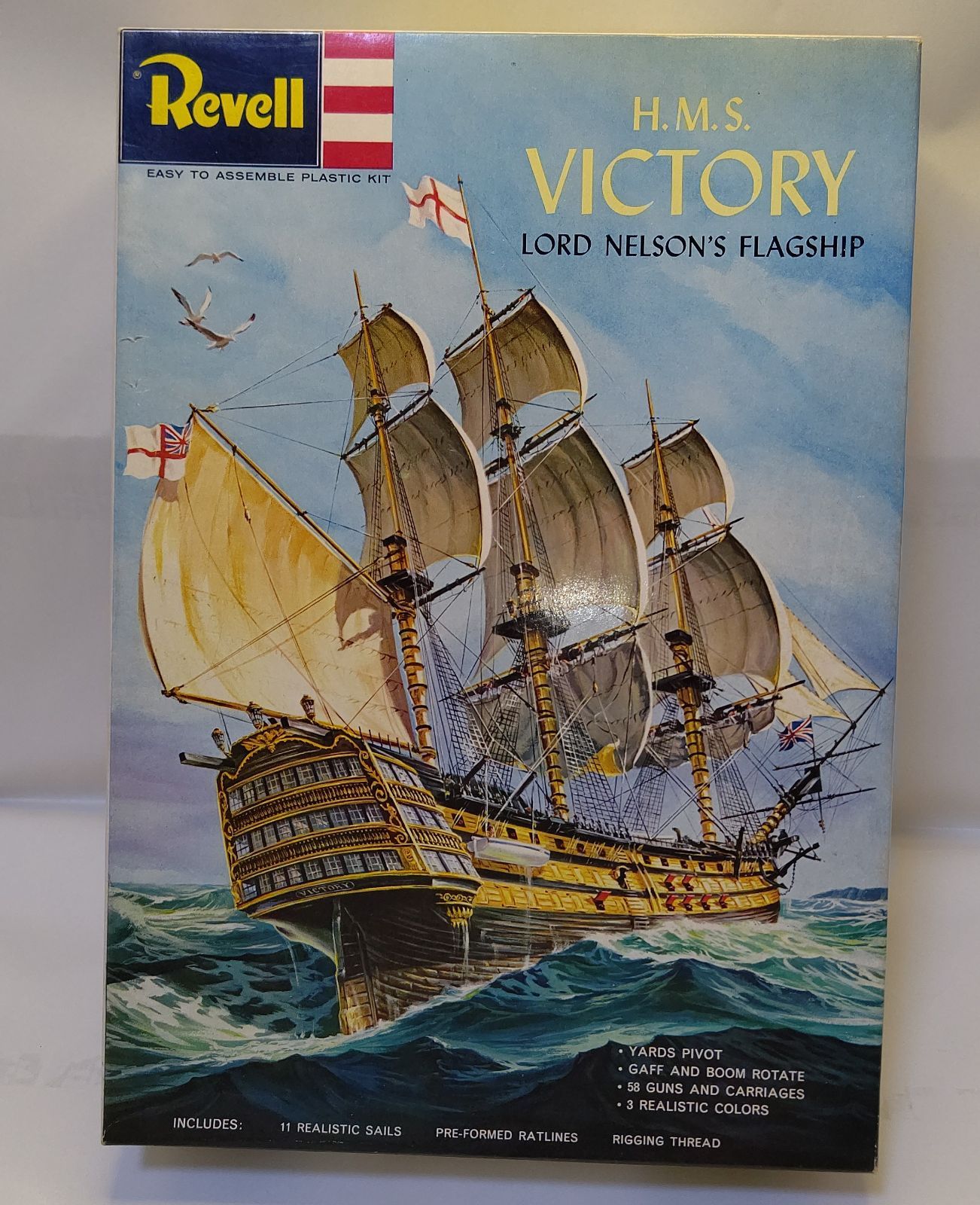 旧キット Revell EASY TO ASSEMBLE PLASTIC KIT H.M.S. VICTORY