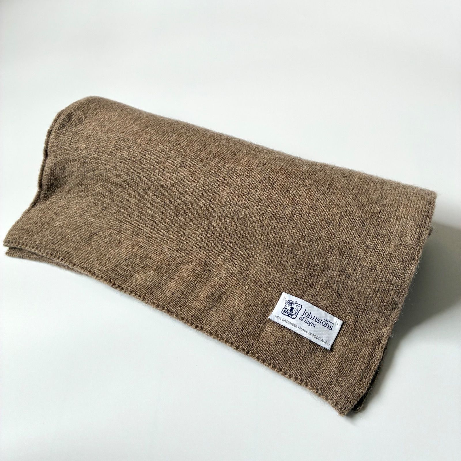 Johnstons of Elgin カシミヤショートマフラー Johnstons of Elgin / カシミヤ100% ショートマフラー Johnstons of