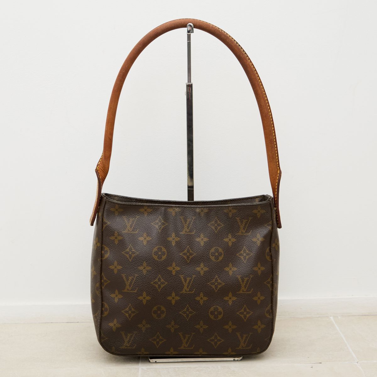 ルイ・ヴィトン ルーピングMM モノグラム ショルダーバッグ
