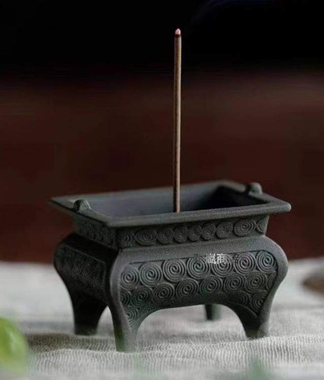 銅器 太上老君錬丹炉 三足鼎 供養塔薫炉 香道具 装飾品 工芸品 置物