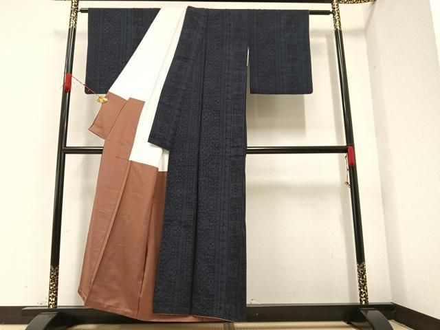 平和屋着物●上質な紬　亀甲間道　正絹　逸品　AABH6855ph 平和屋着物○上質な紬 亀甲間道 正絹 逸品 AABH6855phの通販 by 平和屋