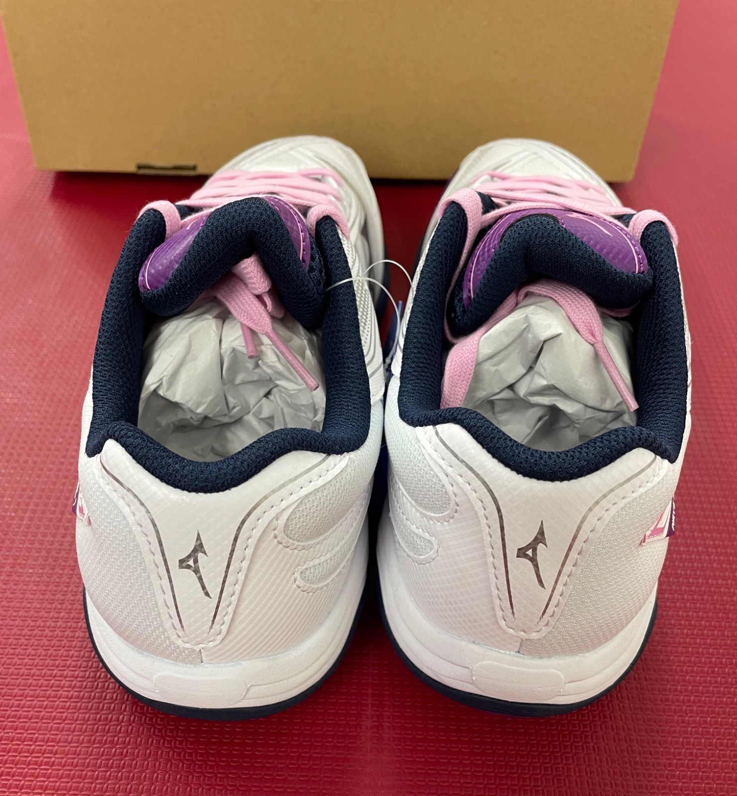 ミズノ卓球シューズ ウェーブメダル７ ２４.５cm WHITEMONARCHHOTEL_COM