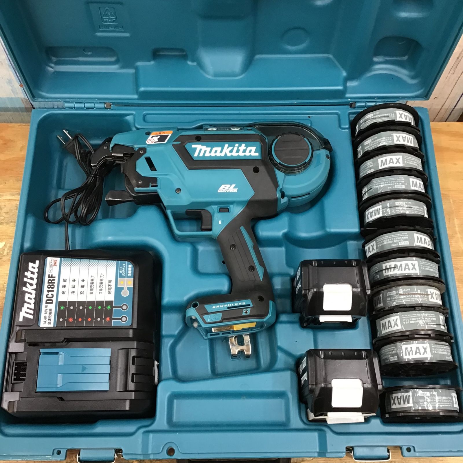 ☆マキタ(makita) コードレス鉄筋結束機 リバータイア TR180DRGX【柏店】 - メルカリ