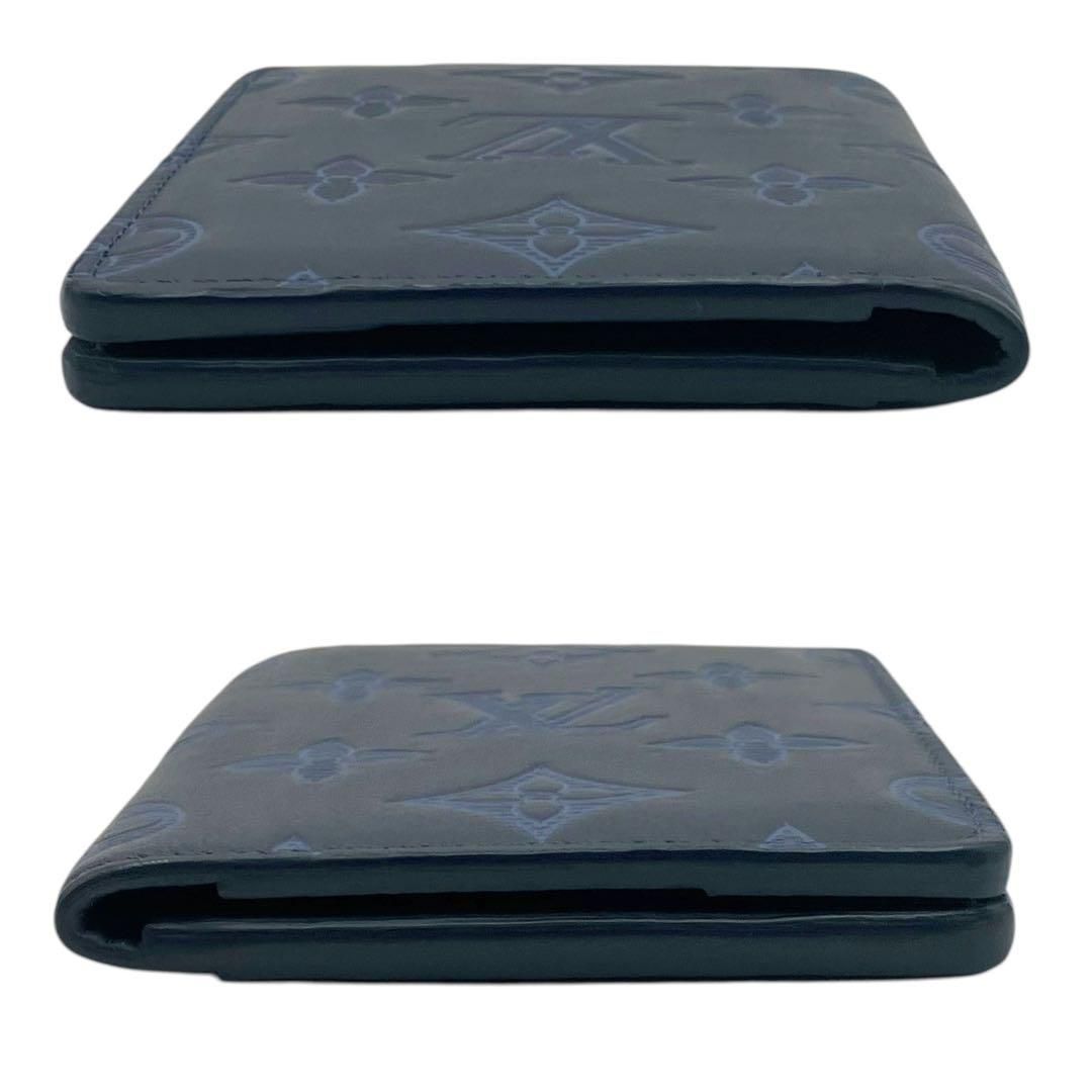 モノグラムシャドウ