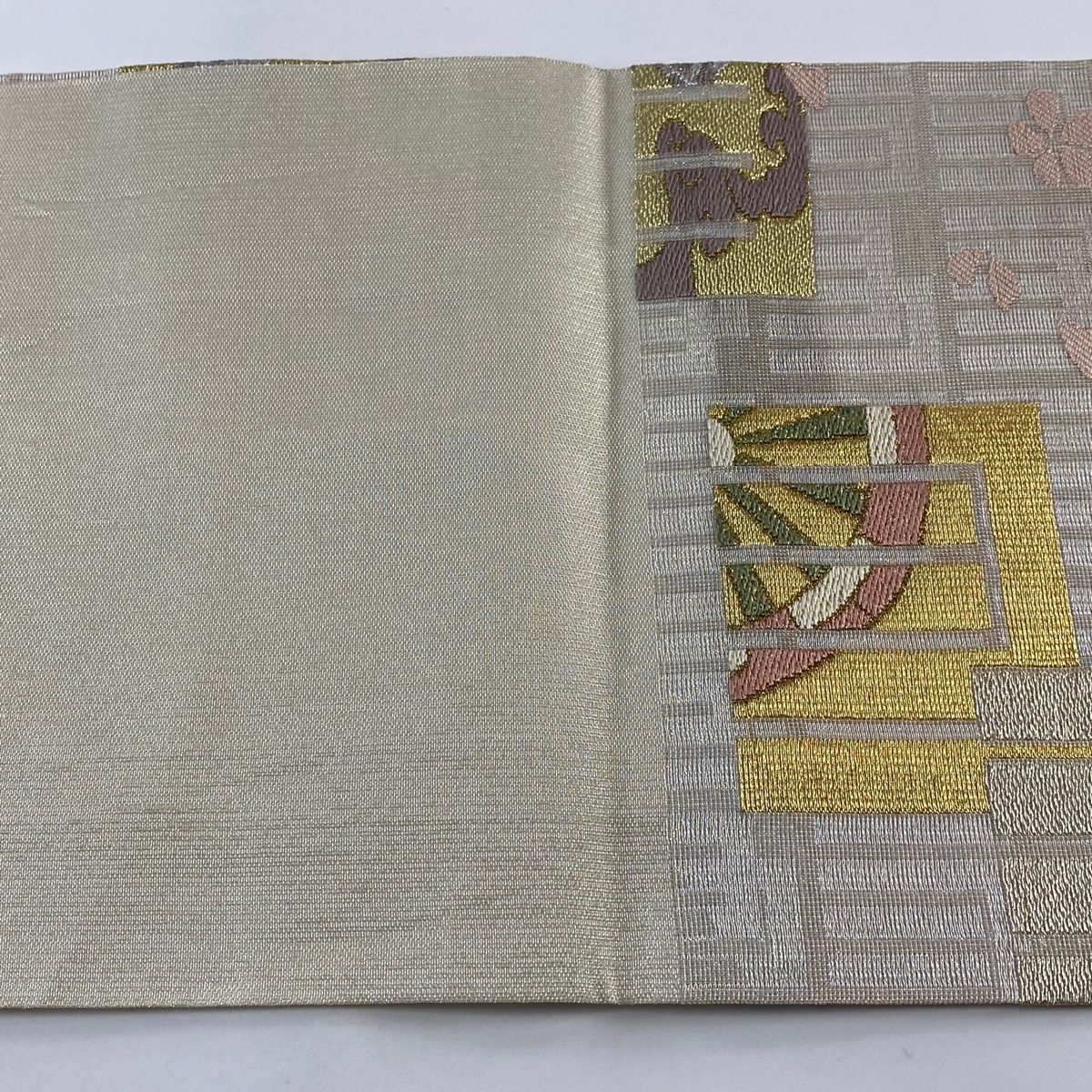 さくら　袋帯 美品 逸品 誉田屋源兵衛 全通 正絹 【中古】 袋帯 美品 逸品 誉田屋源兵衛 落款 夏帯 源氏香 草花 金銀糸 箔