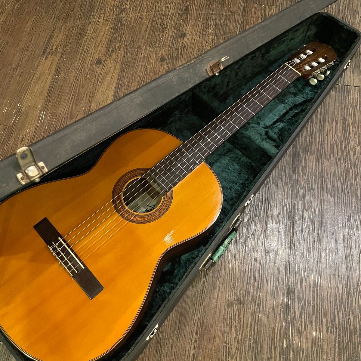 宴 手工品 日本製 Classical Guitar クラシックギター