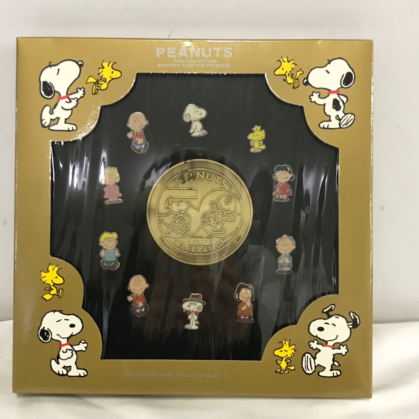 未開封品】PEANUTS ピーナッツ 50周年ピンズコレクション スヌーピー