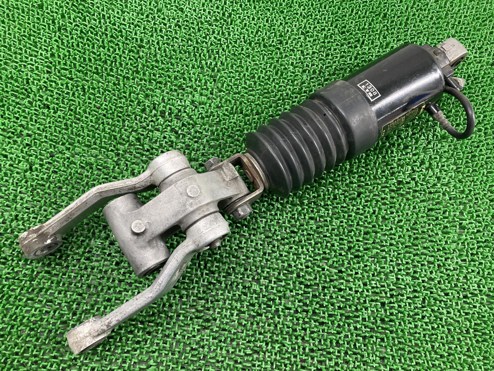 GPZ400 リアサスペンション KYB1308 ZX400D-026*** カワサキ 純正 中古 バイク 部品 ZX400D-026 リアサスリンク リアショック 曲がり無し