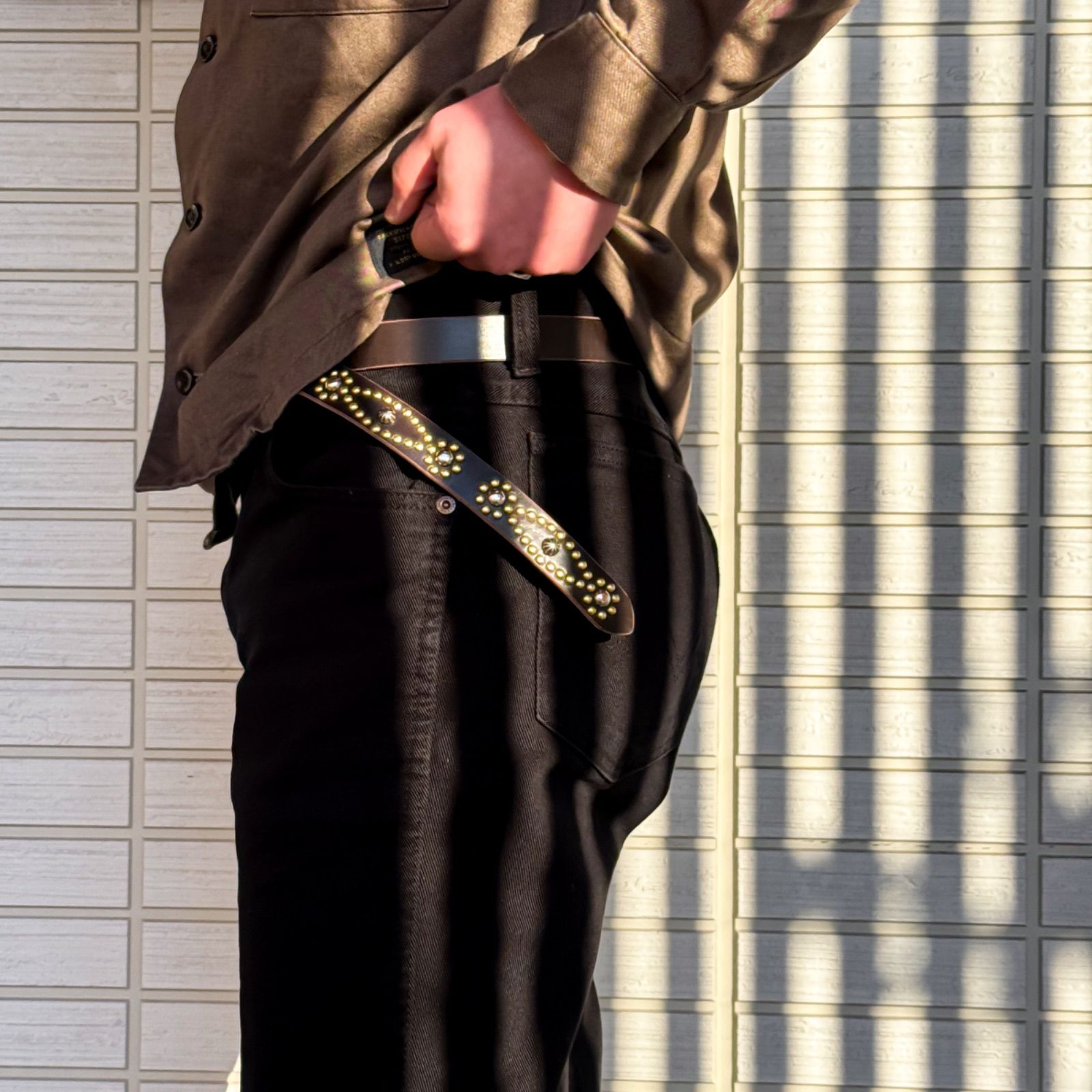スタッズナローベルトクラウンUKチョコ23mm
