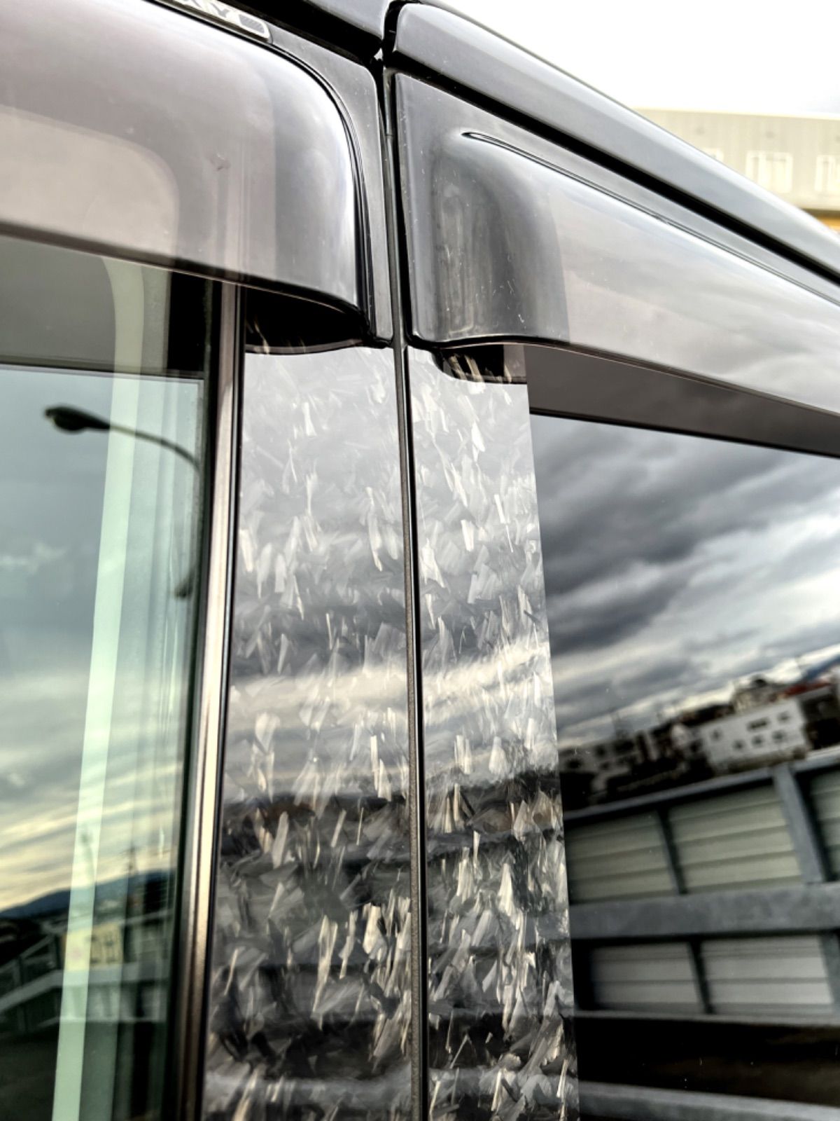 30系 プリウス【リアルカーボン／綾織りシルバー】ピラーガーニッシュ