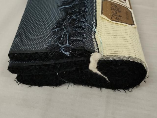 正絹 本場奄美大島紬100亀甲 アンサンブル 反物（888） 本場奄美