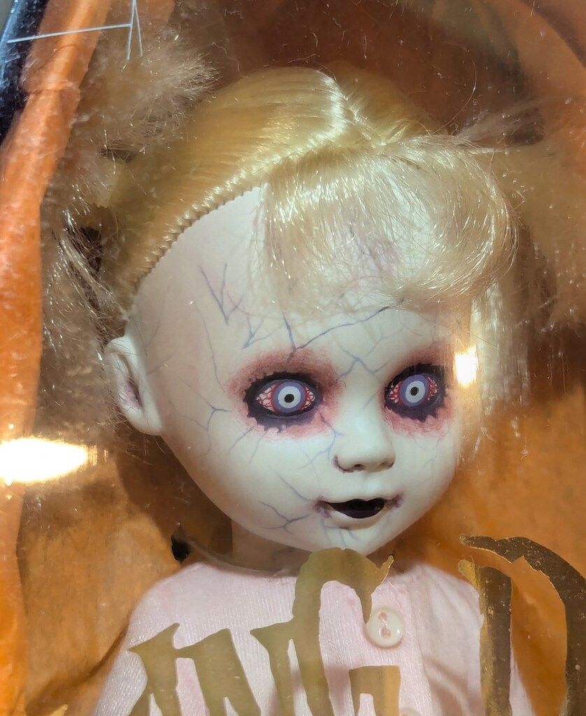 リビングデッドドールズ/シリーズ16 Squeak Living Dead Dolls Series 16 Squeak Doll (Halloween