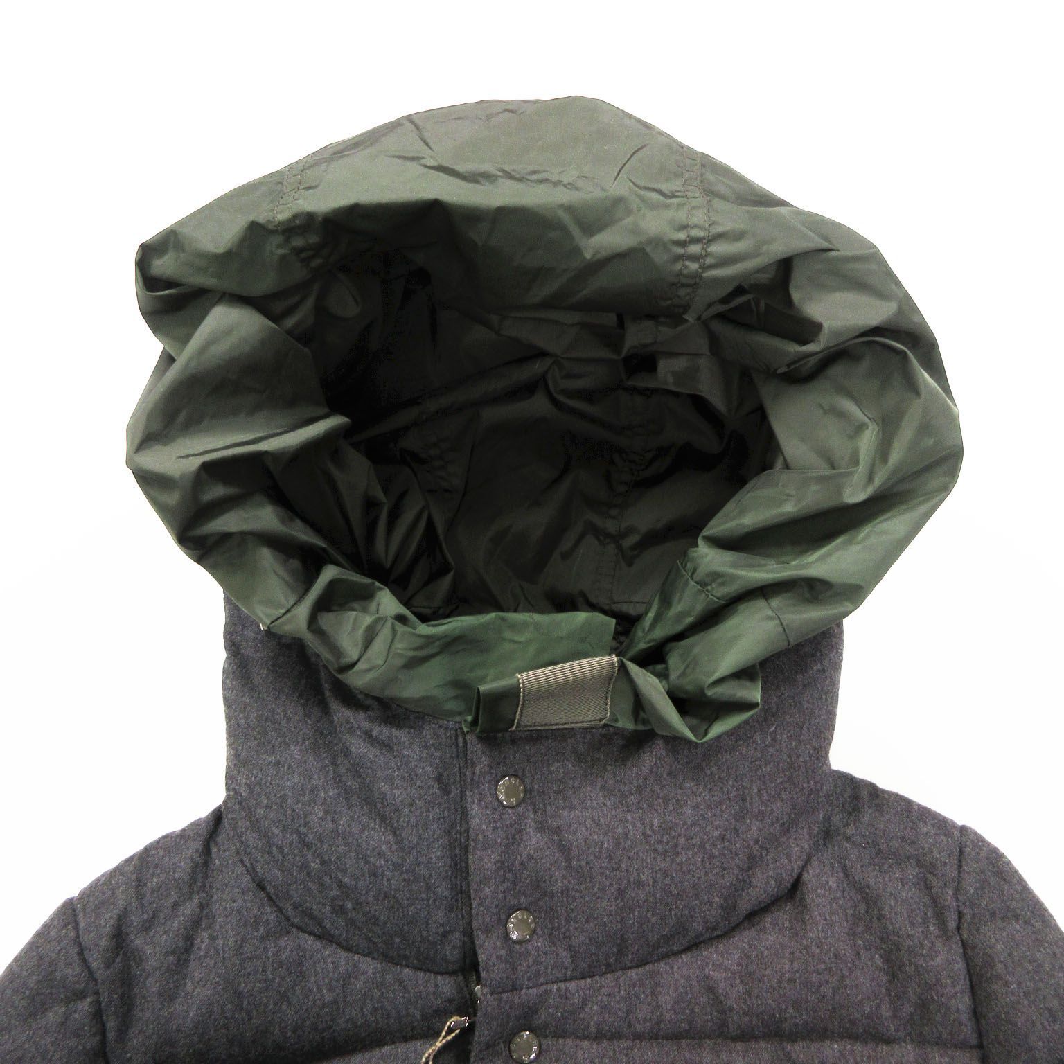MONCLER×sacai モンクレール×サカイ ダウンコート 袖ワッペン MONCLER×sacai モンクレール×サカイ ダウンコート 袖ワッペン