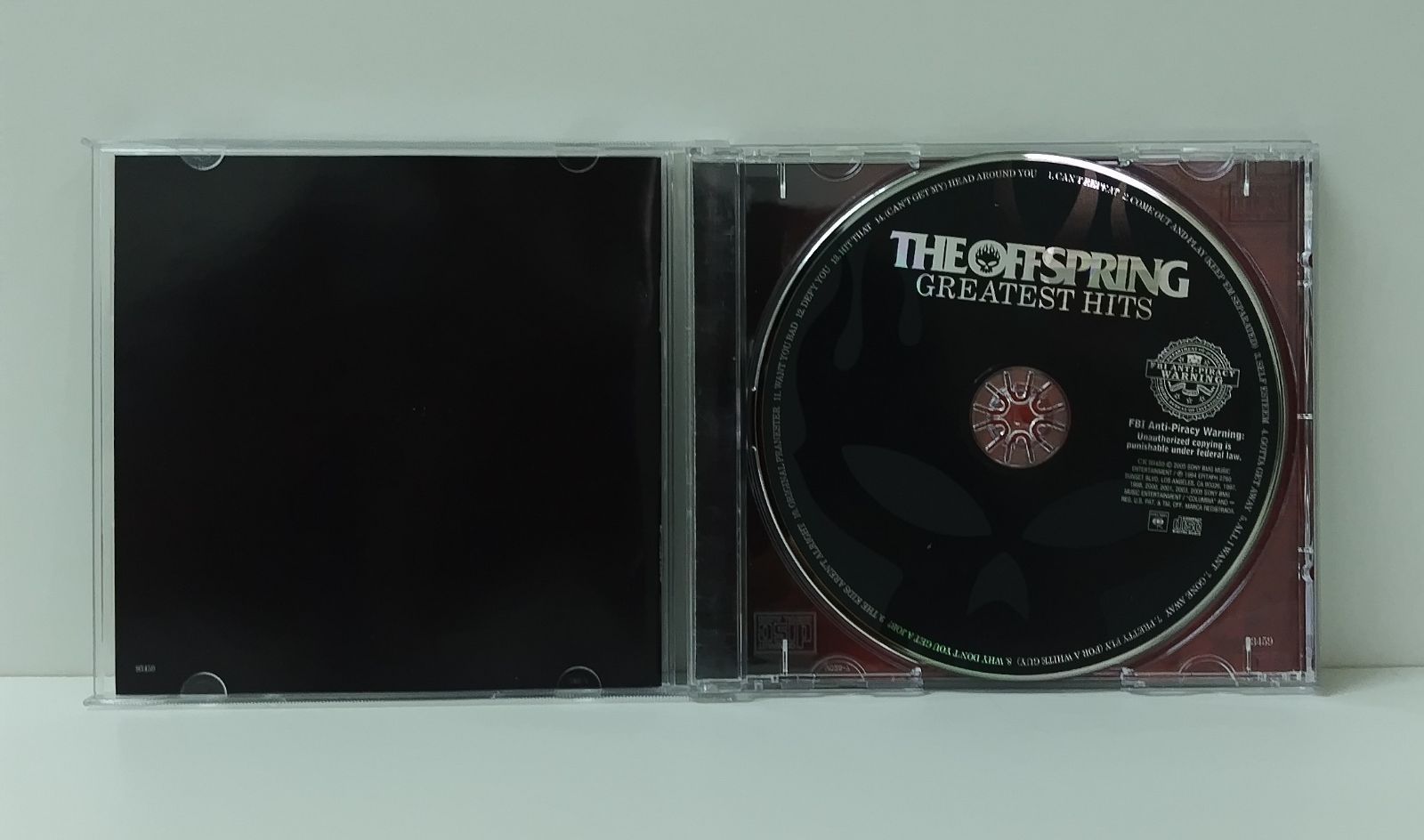 Everybody Gets Hurt CD2枚セット 1st＋2nd bnd-240416-03.jpg