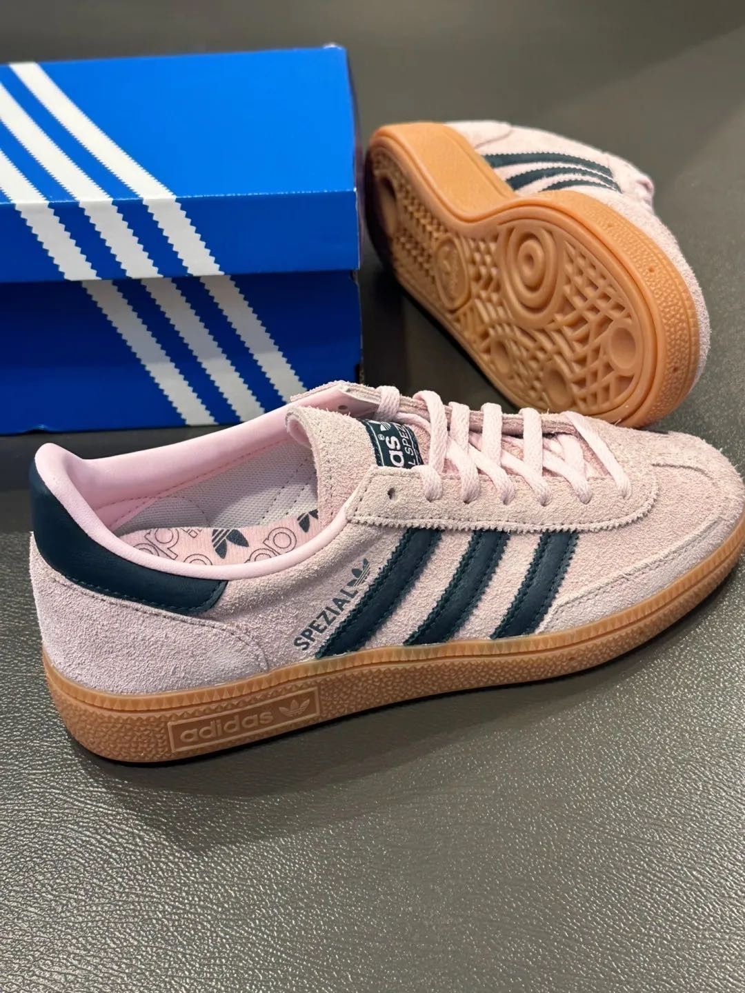 新品 adidas HANDBALL SPEZIAL IF6561 クリアピンク